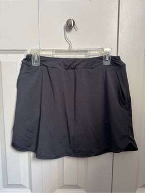 Gray Athletic Skort with Side Zip Pocket